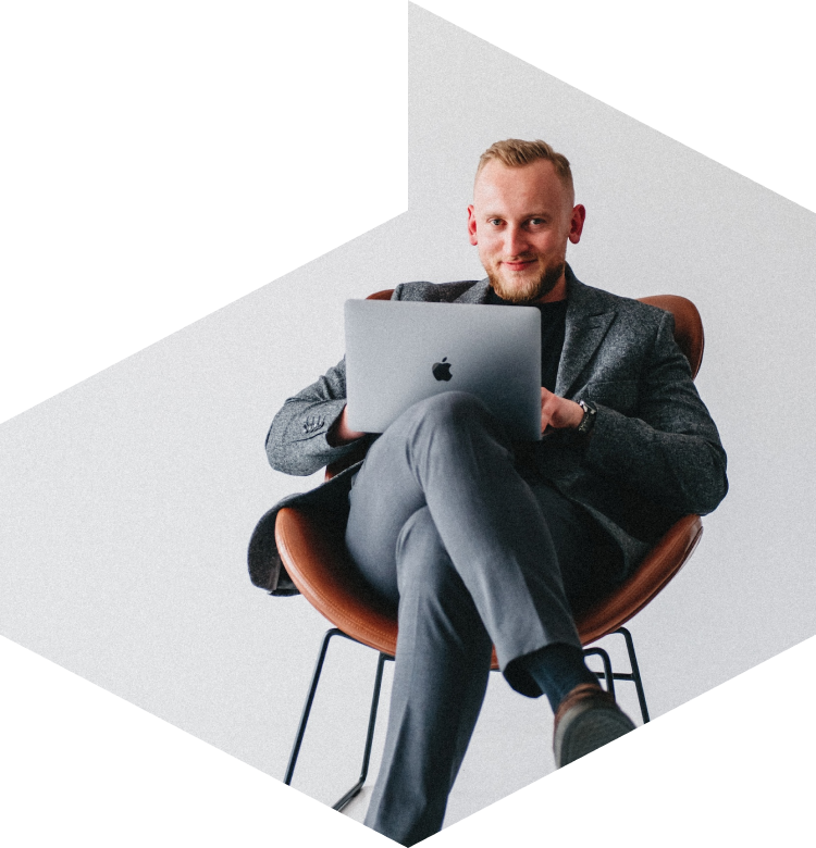 Grzegorz Krzyżaniak - CEO