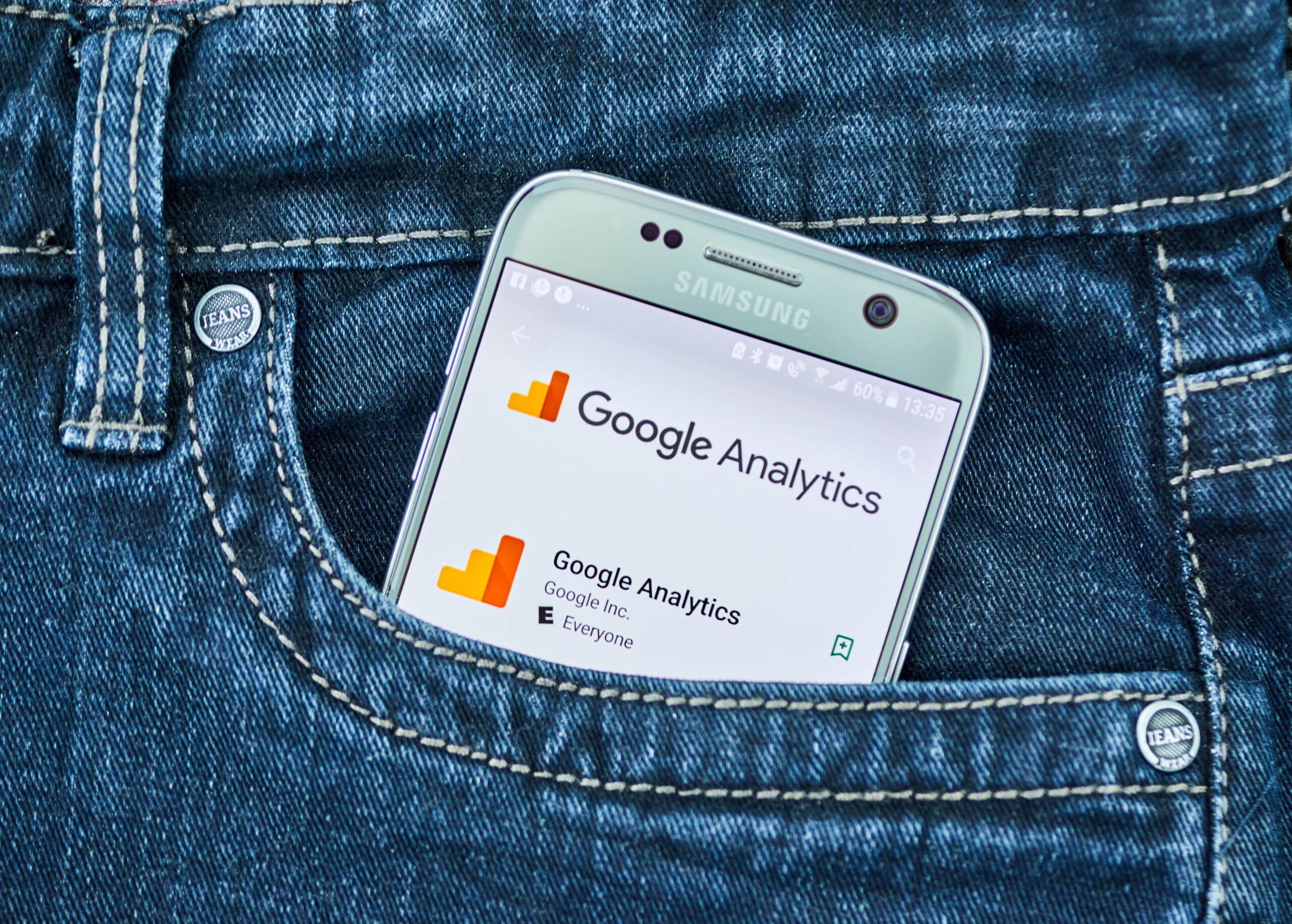 Analiza danych Klienta – jak zrozumieć i wykorzystać dane do optymalizacji kampanii na podstawie Google Analytics i Facebooka?